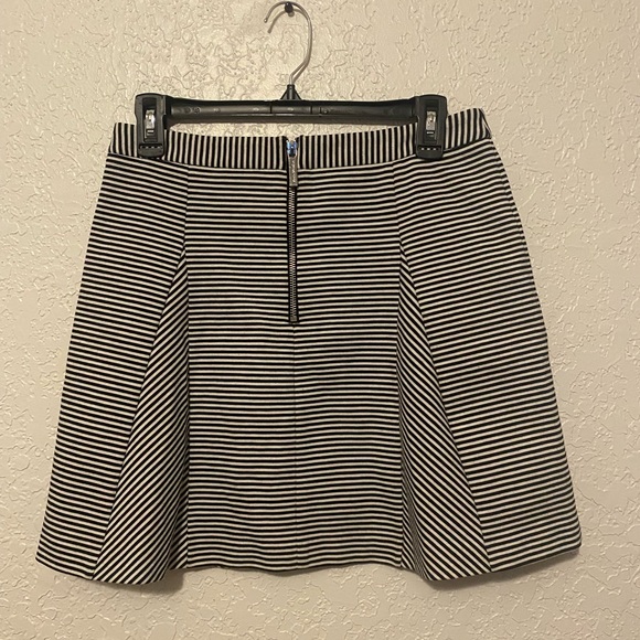 Michael Kors Skirt size 4 - Picture 5 of 6